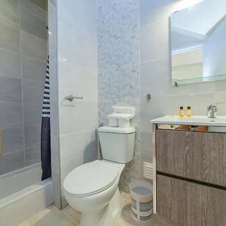 B21 - Oliveira Cozy Flat Apartment Lagos